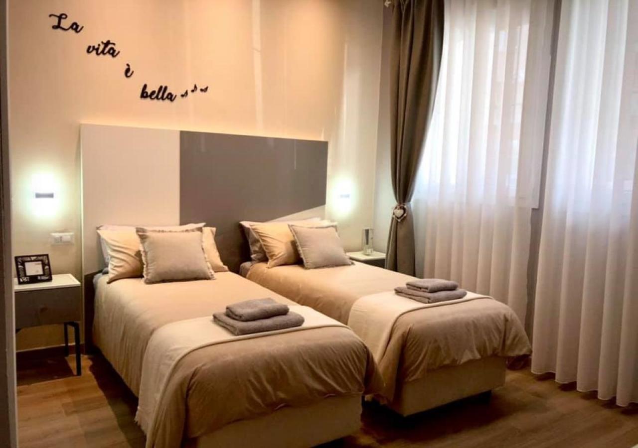 Room Sweet Room 2 Bologna Luaran gambar